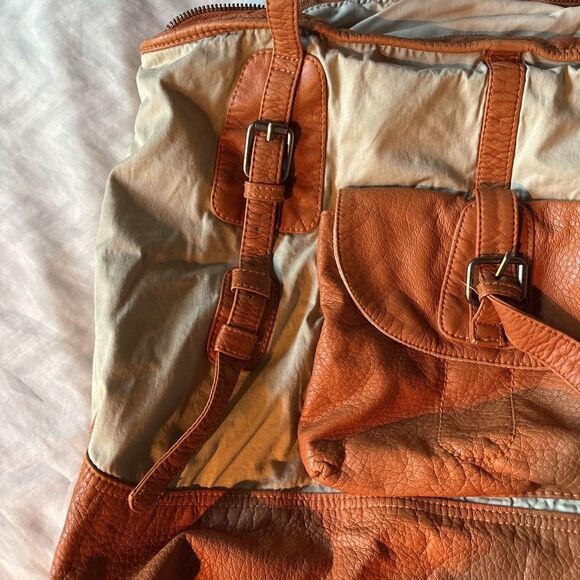 Circa 2012 Converse Cotton Canvas & Faux Leather Lg Tote Bag/ Purse 20" X 14" - Picture 2 of 12